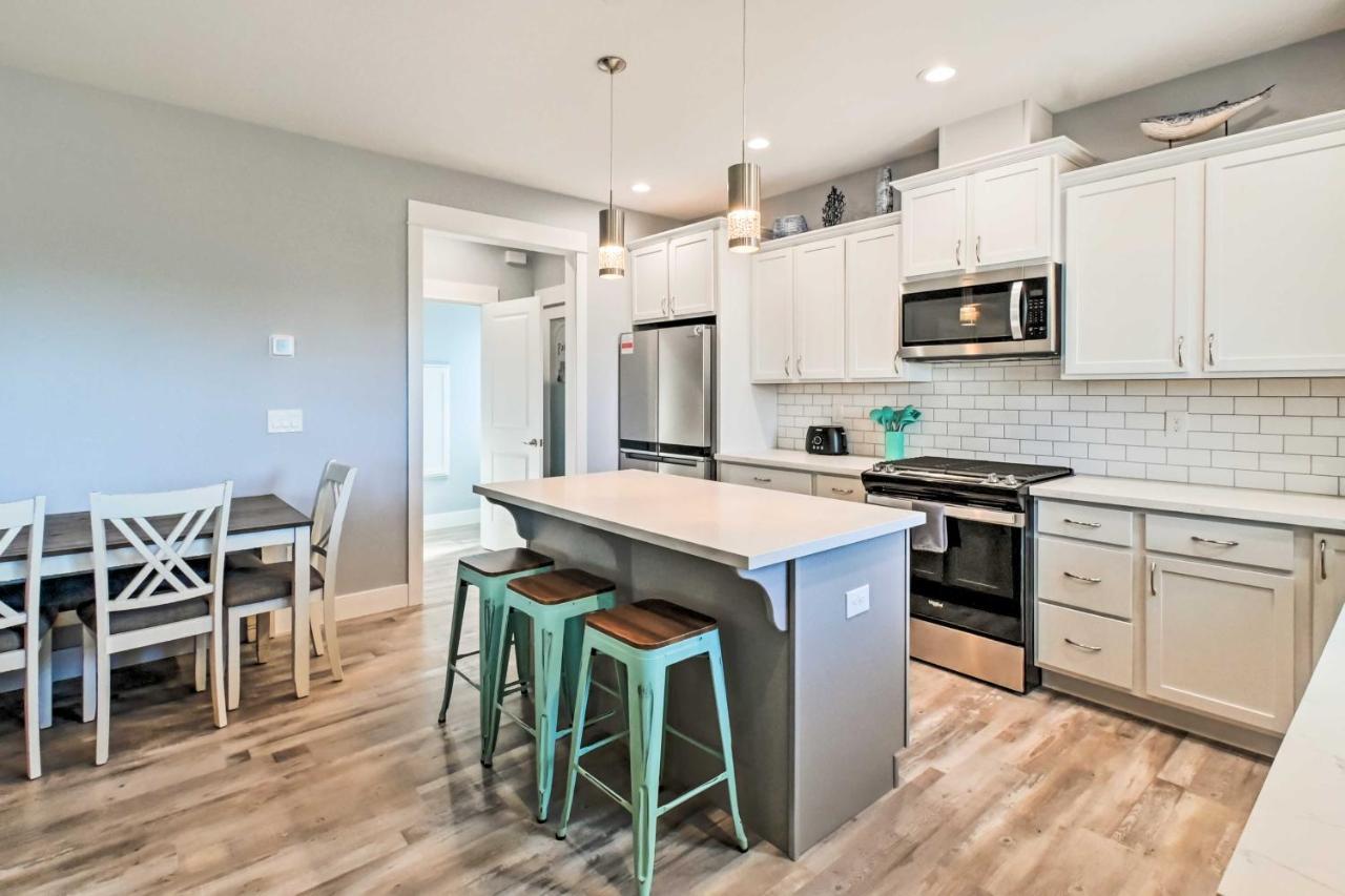 Ocean Shores Getaway With Fireplace And Hot Tub! Экстерьер фото
